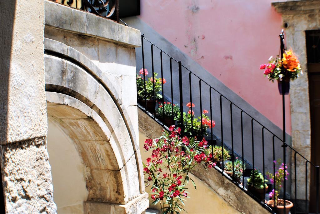 Modica Castle别墅 外观 照片