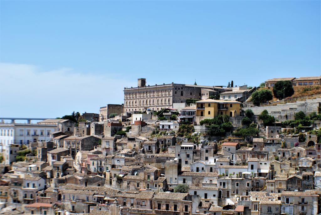 Modica Castle别墅 外观 照片